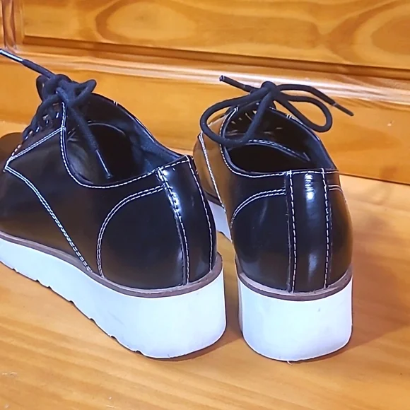 Asos Black Faux Leather Brogues - Picture 5 of 12